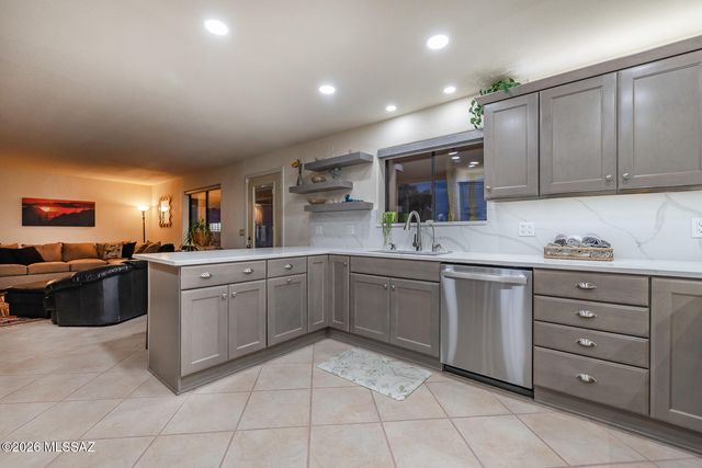 10910 E Old Spanish Trail, Tucson, AZ 85748