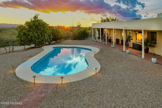 10910 E Old Spanish Trail, Tucson, AZ 85748