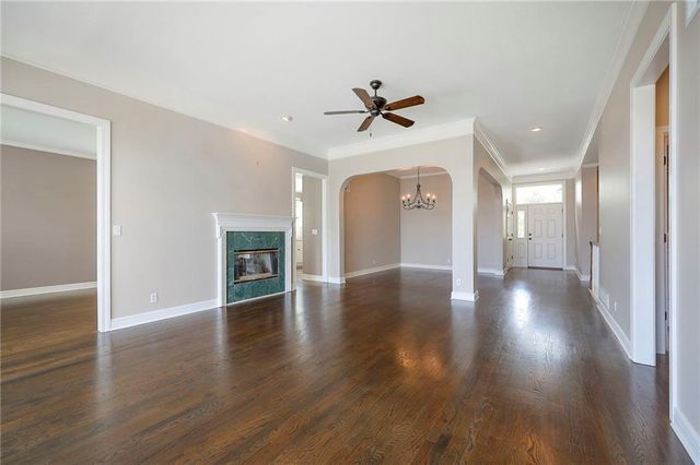 13733 Pembroke Circle, Leawood, KS 66224