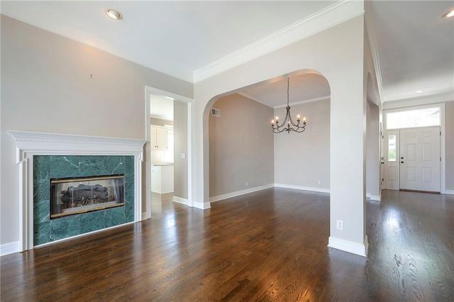 13733 Pembroke Circle, Leawood, KS 66224