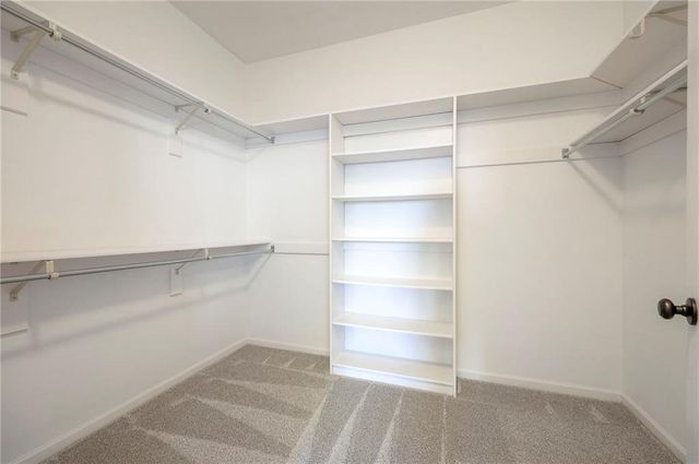 13733 Pembroke Circle, Leawood, KS 66224