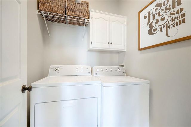 13733 Pembroke Circle, Leawood, KS 66224