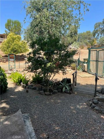 38150 Sumac Lane, Squaw Valley, CA 93675