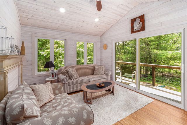 9500 Annie Lane, Newaygo, MI 49337