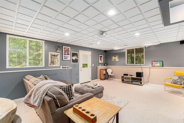 9500 Annie Lane, Newaygo, MI 49337