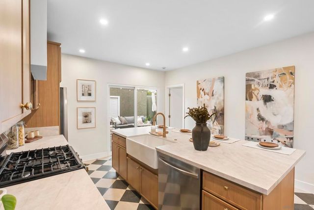 2129 31st St, San Diego, CA 92104