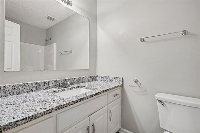 1382 N Hampton Drive, Hampton, GA 30228