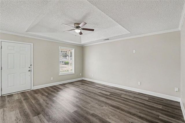 1382 N Hampton Drive, Hampton, GA 30228