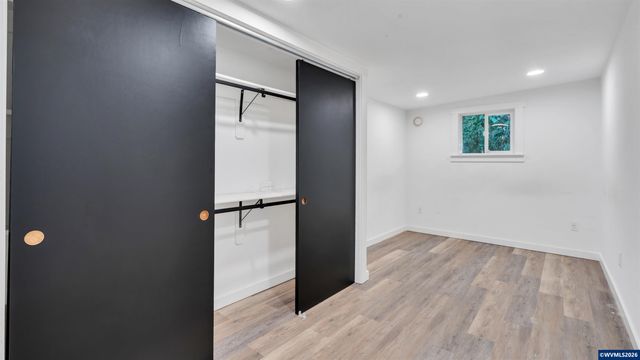 1768 38th Pl NE, Salem, OR 97305