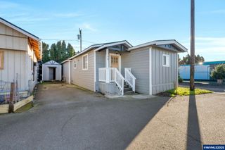 1768 38th Pl NE, Salem, OR 97305