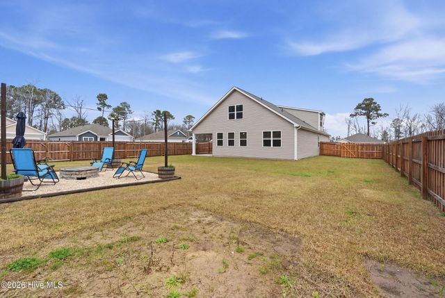 1586 Lightered Knot Court SE, Bolivia, NC 28422