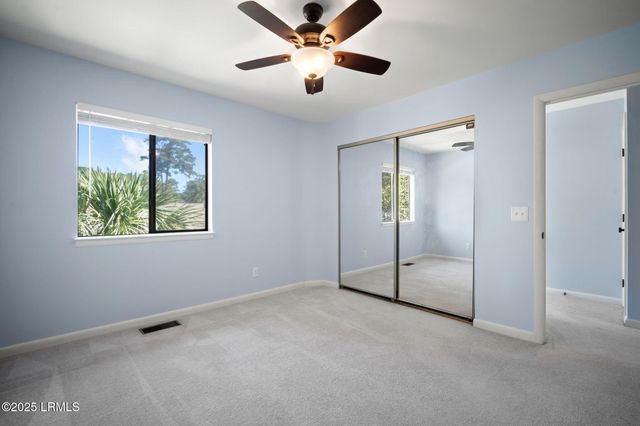 5 Gum Tree Rd Apt F6, Hilton Head Island, SC 29926