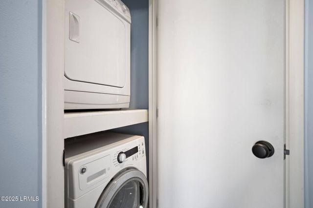 5 Gum Tree Rd Apt F6, Hilton Head Island, SC 29926