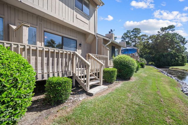 5 Gum Tree Rd Apt F6, Hilton Head Island, SC 29926