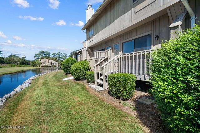 5 Gum Tree Rd Apt F6, Hilton Head Island, SC 29926
