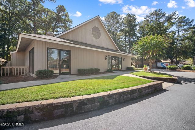 5 Gum Tree Rd Apt F6, Hilton Head Island, SC 29926