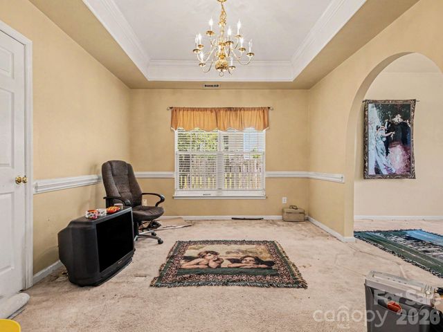 8800 Cavonnier Lane, Charlotte, NC 28216