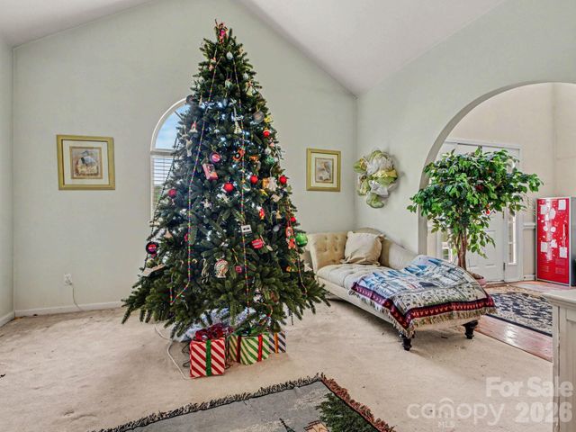 8800 Cavonnier Lane, Charlotte, NC 28216