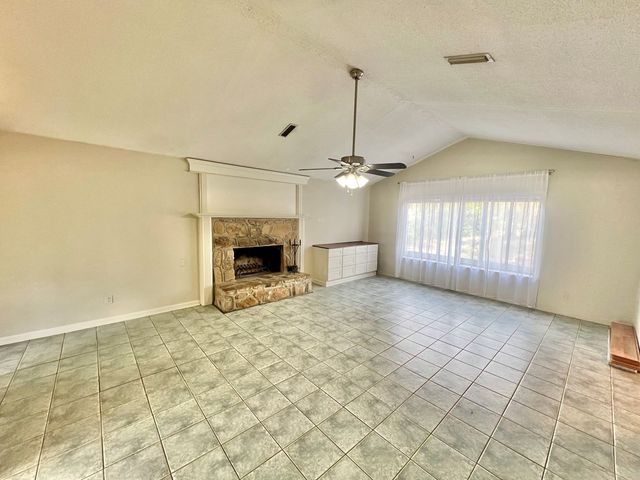 901 Fieldstone Drive, Dothan, AL 36303