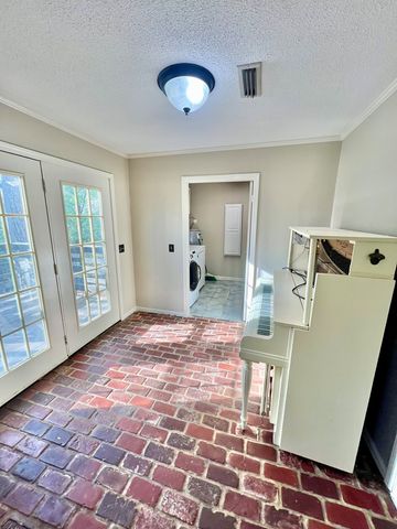 901 Fieldstone Drive, Dothan, AL 36303