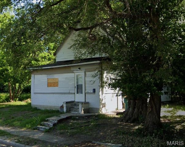 1713 Market Avenue, East St Louis, IL 62207