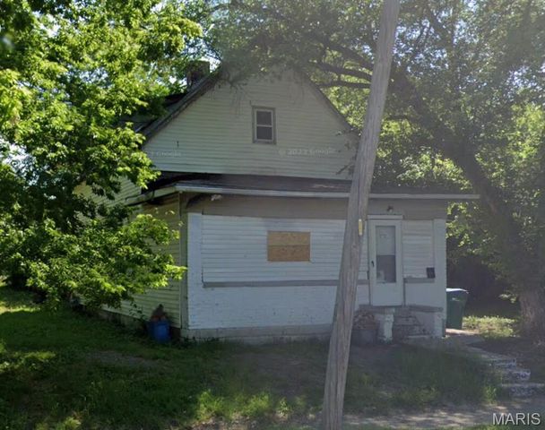 1713 Market Avenue, East St Louis, IL 62207