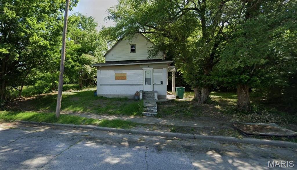 1713 Market Avenue, East St Louis, IL 62207