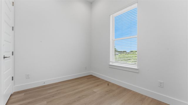 2925 Spruce Valley Lane 408, Dallas, TX 75233