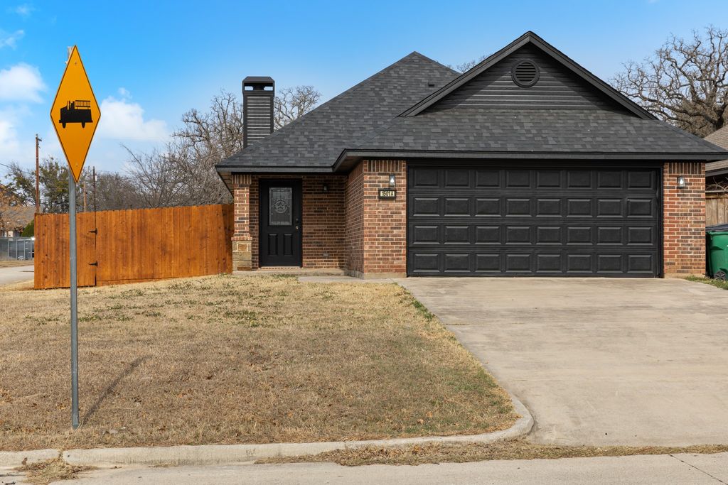 1501 Carpenter Street A, Bridgeport, TX 76426