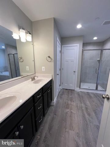 8931 FREDERICK AVE, North Beach, MD 20714