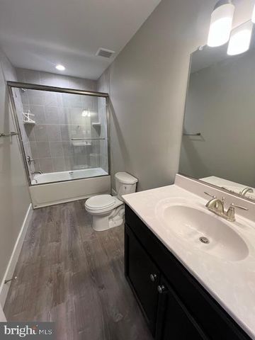 8931 FREDERICK AVE, North Beach, MD 20714