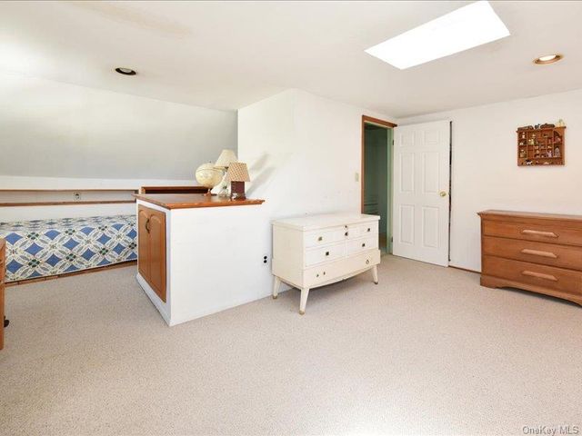 118 Park Lane, Massapequa, NY 11758