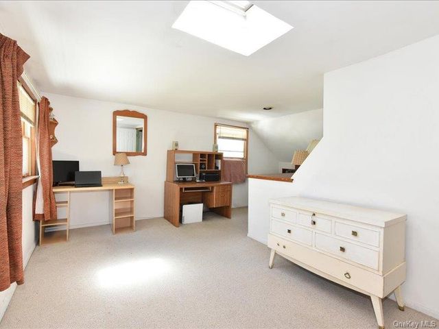 118 Park Lane, Massapequa, NY 11758