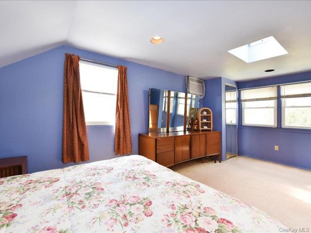 118 Park Lane, Massapequa, NY 11758