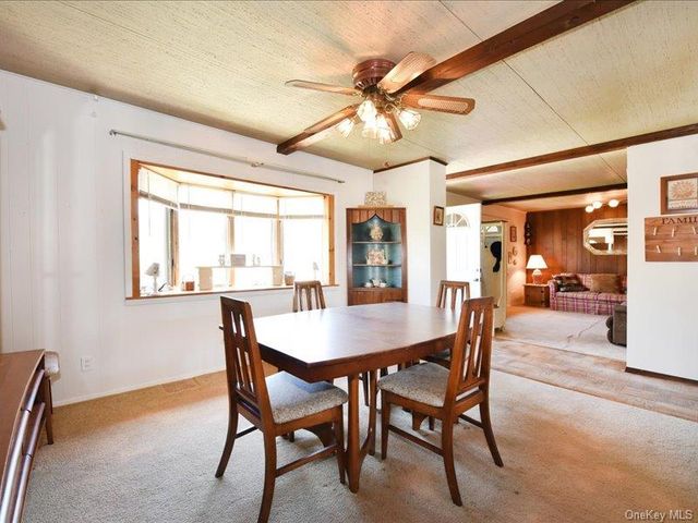 118 Park Lane, Massapequa, NY 11758