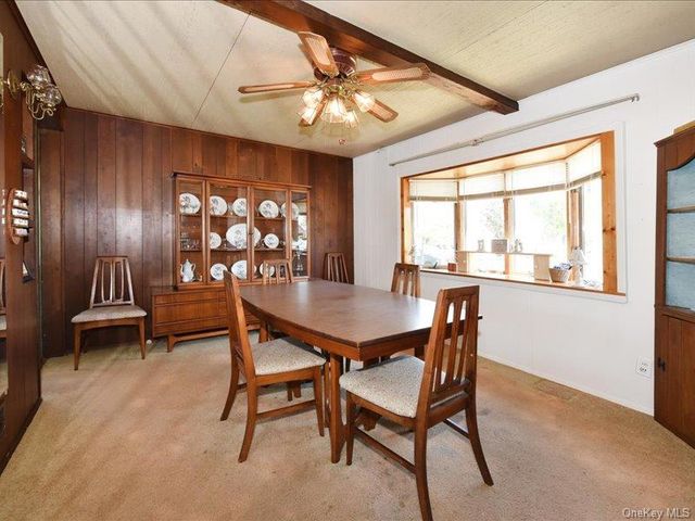 118 Park Lane, Massapequa, NY 11758