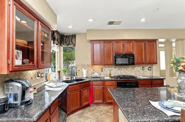 7984 Palm View, Riverside, CA 92508