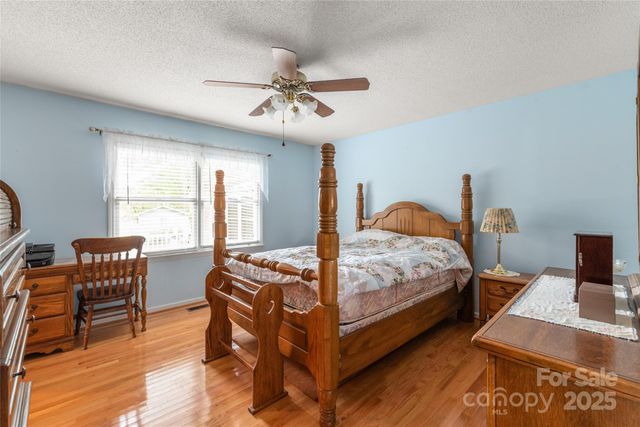 310 Oakwood Drive, Mount Holly, NC 28120