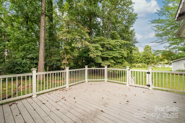 310 Oakwood Drive, Mount Holly, NC 28120
