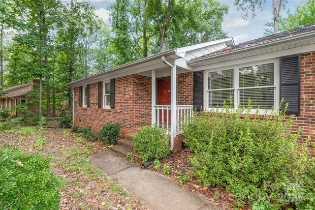 310 Oakwood Drive, Mount Holly, NC 28120