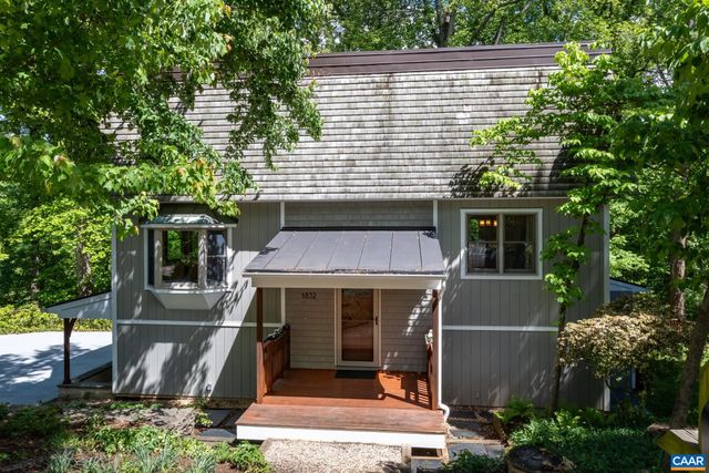 1832 YORKTOWN DR, Charlottesville, VA 22901