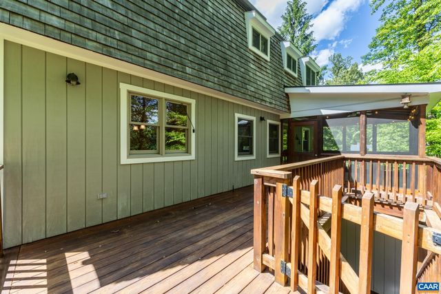 1832 YORKTOWN DR, Charlottesville, VA 22901