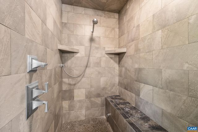 1832 YORKTOWN DR, Charlottesville, VA 22901