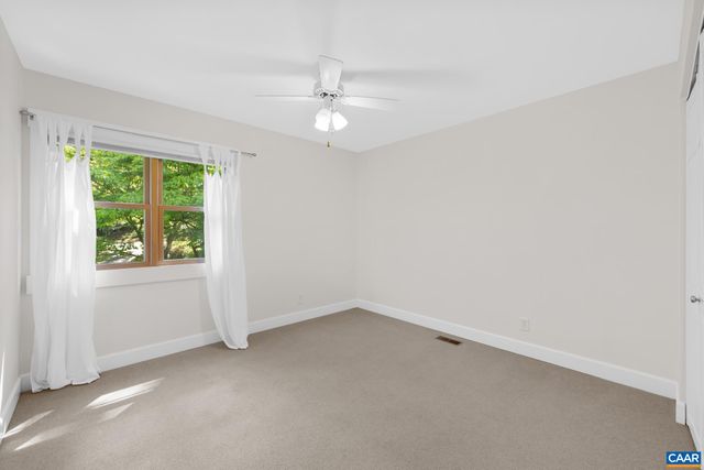 1832 YORKTOWN DR, Charlottesville, VA 22901
