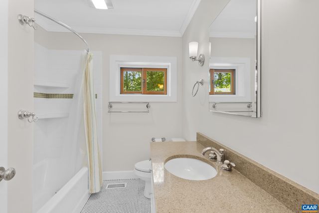 1832 YORKTOWN DR, Charlottesville, VA 22901