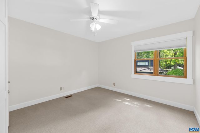 1832 YORKTOWN DR, Charlottesville, VA 22901