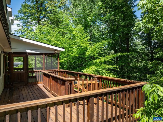1832 YORKTOWN DR, Charlottesville, VA 22901