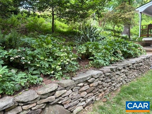 1832 YORKTOWN DR, Charlottesville, VA 22901