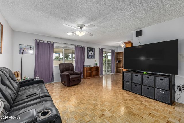 9961 W BOLIVAR Drive, Sun City, AZ 85351