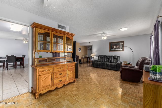 9961 W BOLIVAR Drive, Sun City, AZ 85351